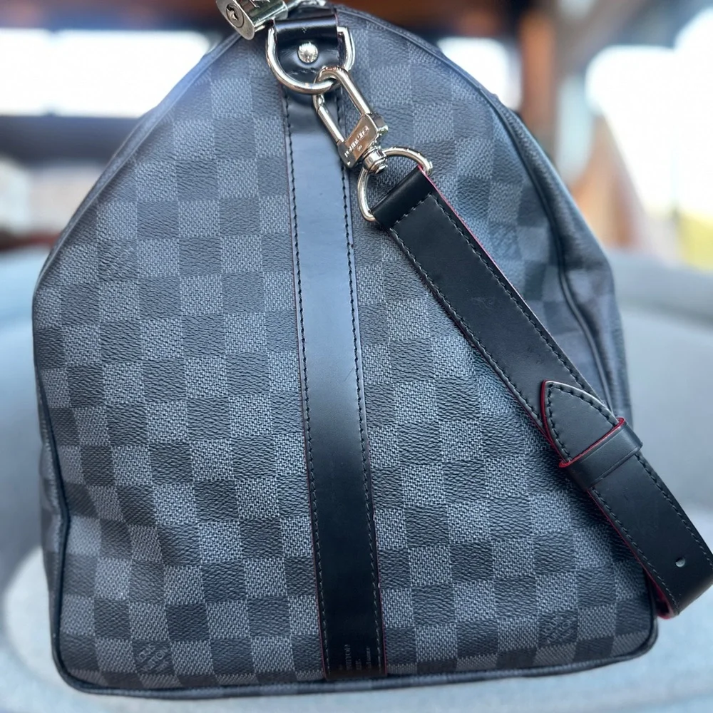 Louis Vuitton Keepall 55 Bandoulière Damier Graphite Red Trim Limited Edition